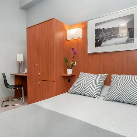 Roi Hotell *