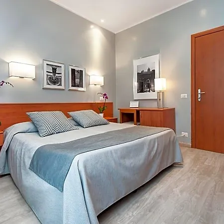 Otel Roi *