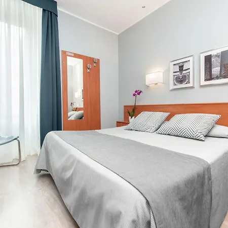 Roi Hotel *