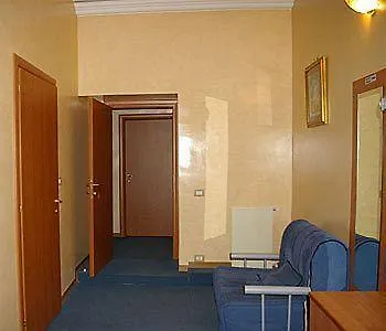 Roi Hotel